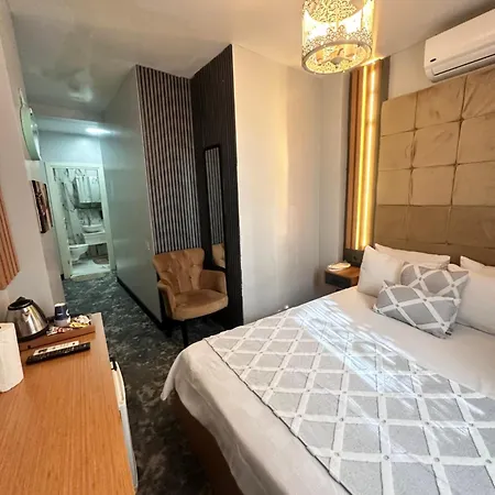 Taksim Cetinkaya Szálloda 3*